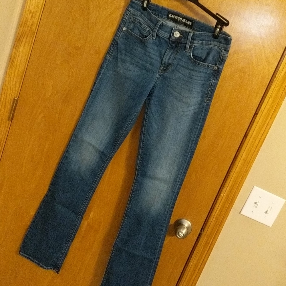 Express Barely Boot jeans size 4 Long
